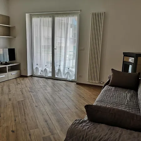 Viola Apartment *